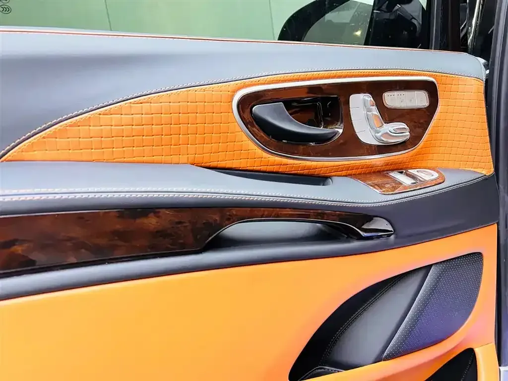 2024 Mercedes-Benz Vito 2.0T 231HP L4 9AT,autocango,china used car exporter,china ev exporter,chinese used car exporter,chinese used ev exporter