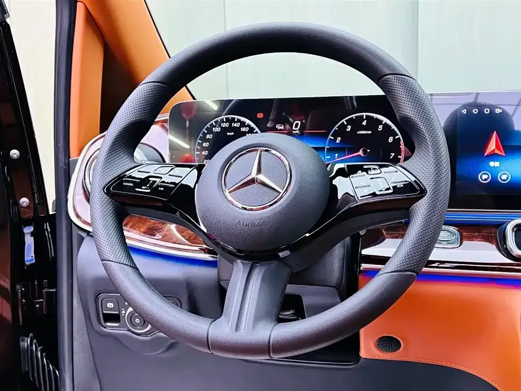 2024 Mercedes-Benz Vito 2.0T 231HP L4 9AT,autocango,china used car exporter,china ev exporter,chinese used car exporter,chinese used ev exporter