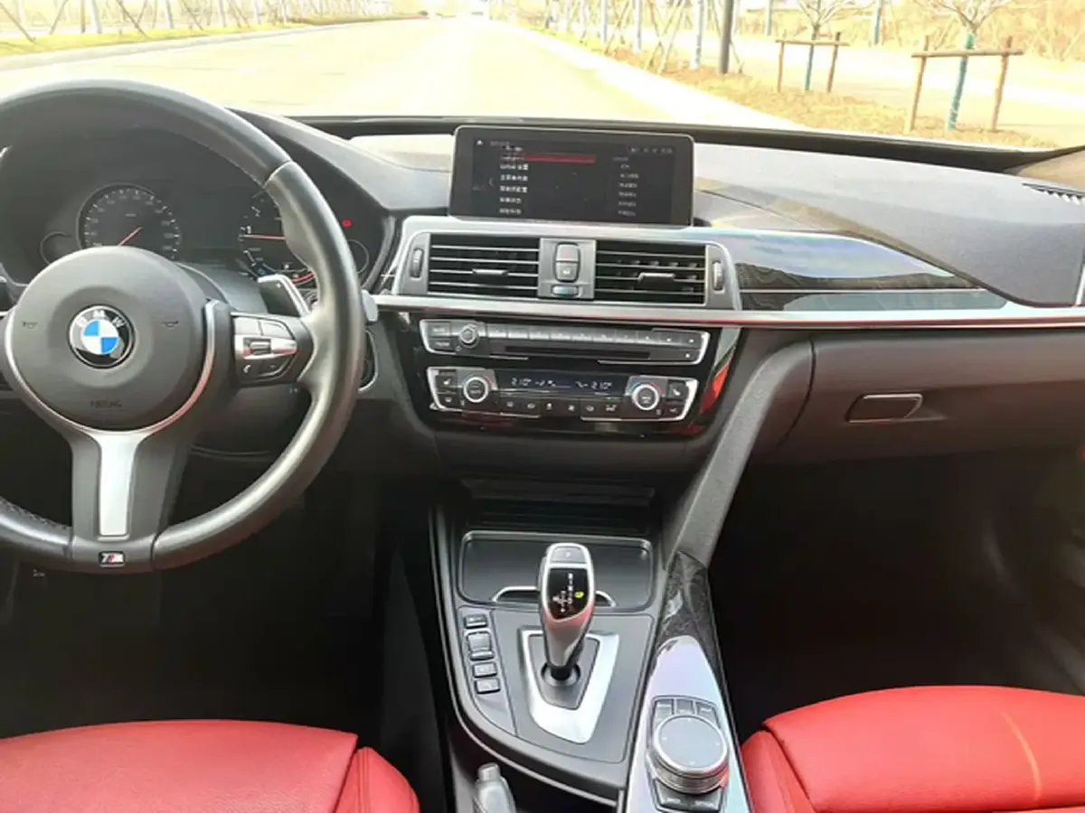 2020 BMW 3 Series GT 2.0T 252HP L4 8AT,autocango,china used car exporter,china ev exporter,chinese used car exporter,chinese used ev exporter