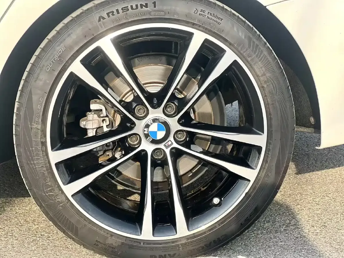 2020 BMW 3 Series GT 2.0T 252HP L4 8AT,autocango,china used car exporter,china ev exporter,chinese used car exporter,chinese used ev exporter