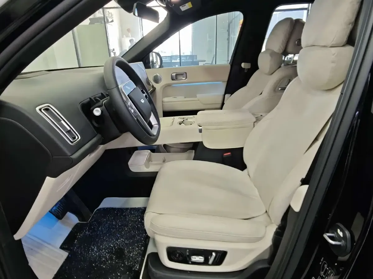 2025 Li L8 Range Extended 154HP REEV,autocango,china used car exporter,china ev exporter,chinese used car exporter,chinese used ev exporter