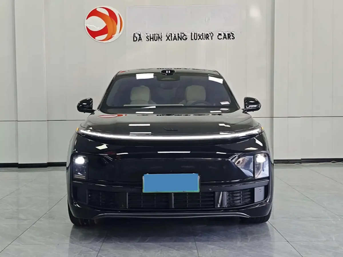 2025 Li L8 Range Extended 154HP REEV,autocango,china used car exporter,china ev exporter,chinese used car exporter,chinese used ev exporter