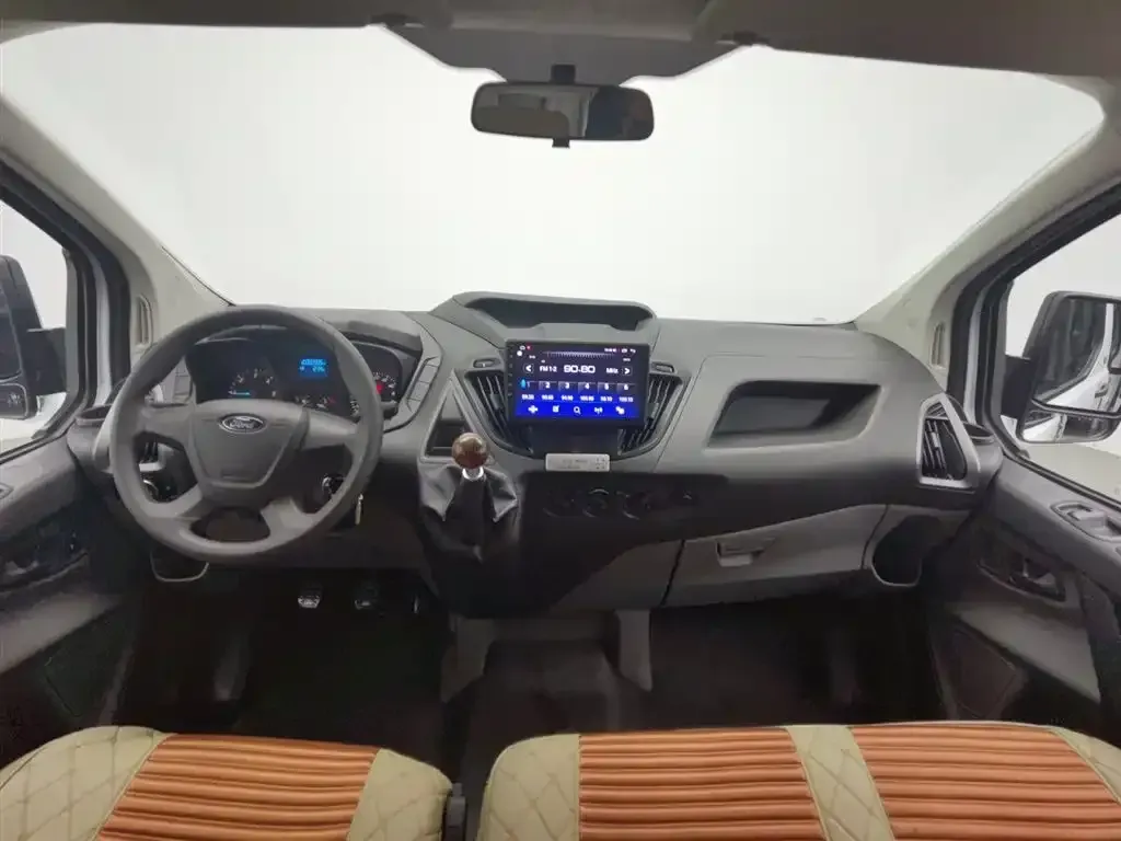 2017 Ford Transit 2.0T 121HP L4 5MT,autocango,china used car exporter,china ev exporter,chinese used car exporter,chinese used ev exporter