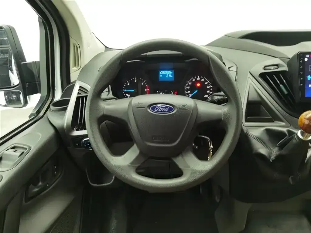 2017 Ford Transit 2.0T 121HP L4 5MT,autocango,china used car exporter,china ev exporter,chinese used car exporter,chinese used ev exporter