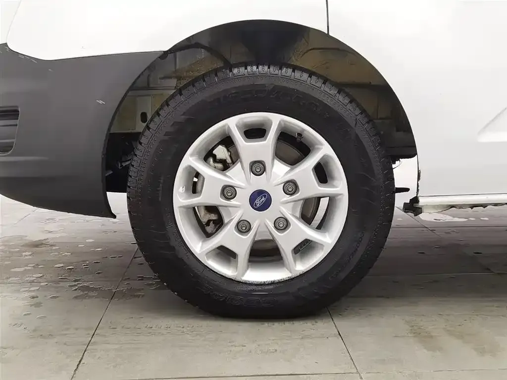 2017 Ford Transit 2.0T 121HP L4 5MT,autocango,china used car exporter,china ev exporter,chinese used car exporter,chinese used ev exporter