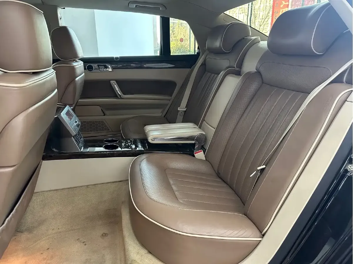 2012 Volkswagen Pheaton 3.6L 280HP V6 6AT,autocango,china used car exporter,china ev exporter,chinese used car exporter,chinese used ev exporter