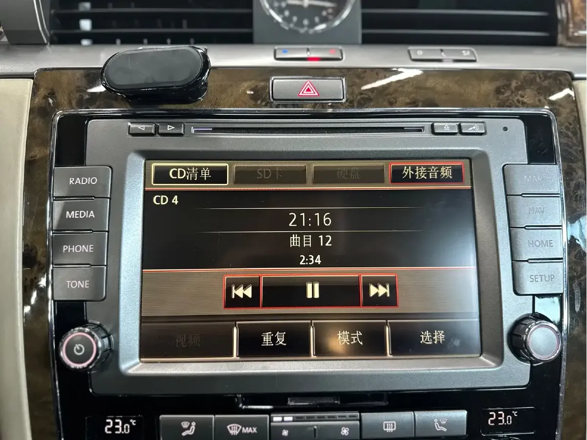 2012 Volkswagen Pheaton 3.6L 280HP V6 6AT,autocango,china used car exporter,china ev exporter,chinese used car exporter,chinese used ev exporter