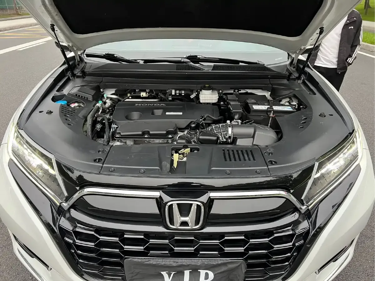 2020 Honda UR-V 2.0T 272HP L4 9AT,autocango,china used car exporter,china ev exporter,chinese used car exporter,chinese used ev exporter