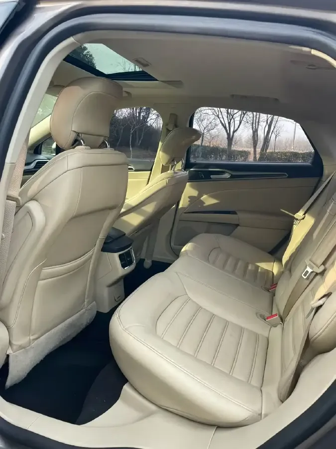 2013 Ford Mondeo 1.5T 181HP L4 6AT,autocango,china used car exporter,china ev exporter,chinese used car exporter,chinese used ev exporter