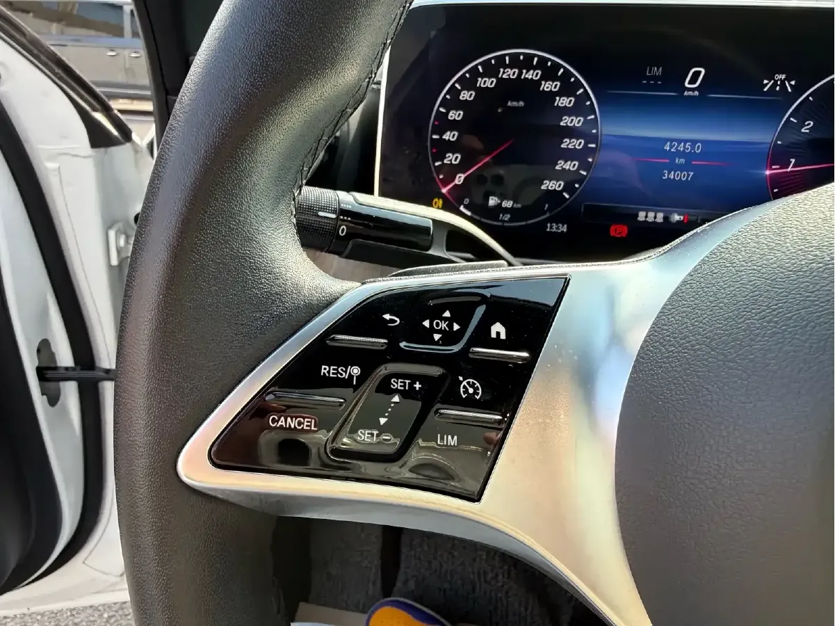 2022 Mercedes-Benz C Class 1.5T 204HP L4 9AT,autocango,china used car exporter,china ev exporter,chinese used car exporter,chinese used ev exporter