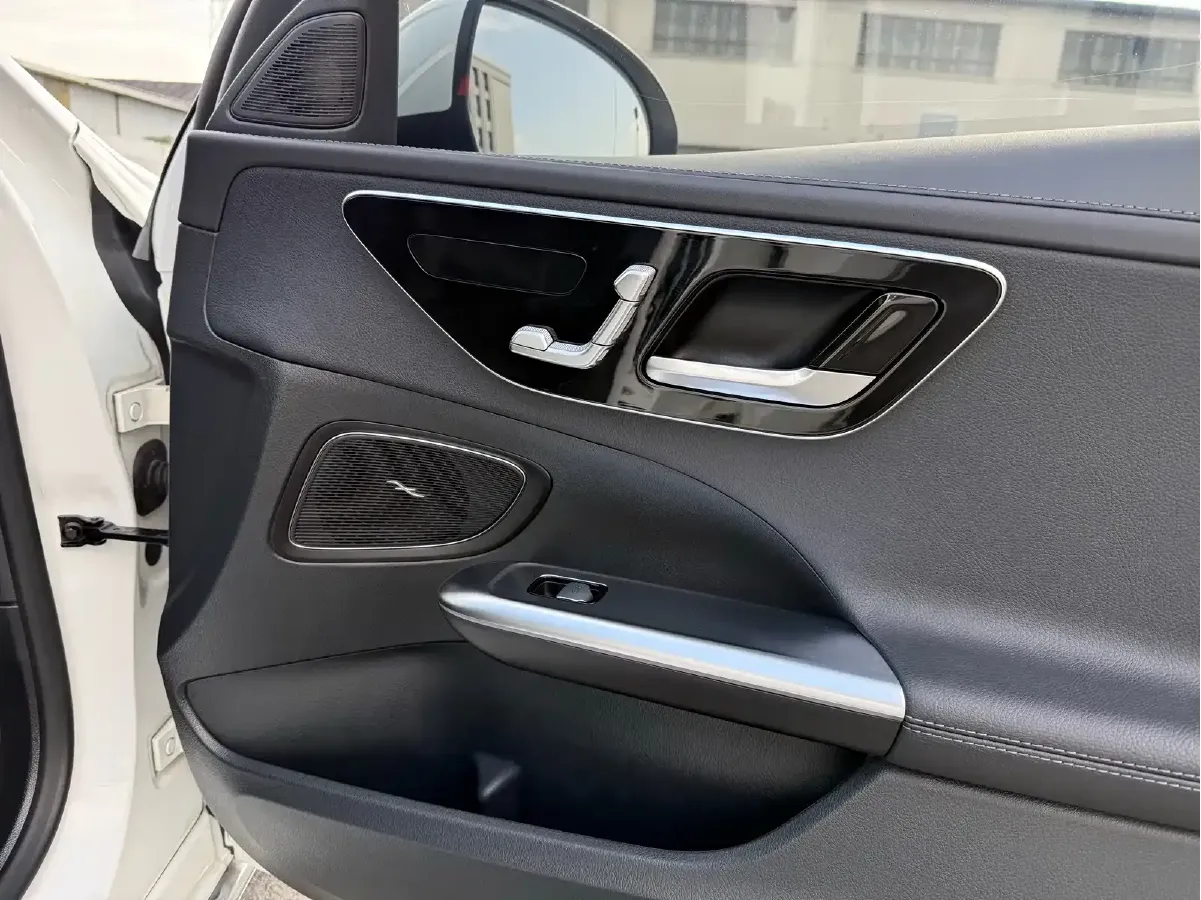 2022 Mercedes-Benz C Class 1.5T 204HP L4 9AT,autocango,china used car exporter,china ev exporter,chinese used car exporter,chinese used ev exporter