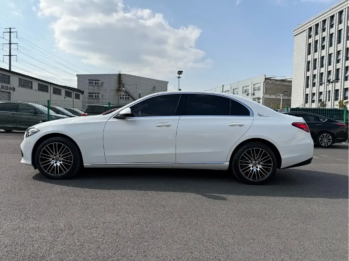 2022 Mercedes-Benz C Class 1.5T 204HP L4 9AT,autocango,china used car exporter,china ev exporter,chinese used car exporter,chinese used ev exporter