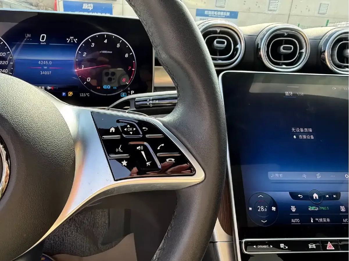 2022 Mercedes-Benz C Class 1.5T 204HP L4 9AT,autocango,china used car exporter,china ev exporter,chinese used car exporter,chinese used ev exporter