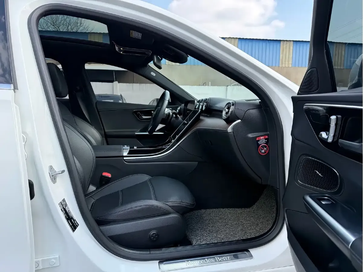 2022 Mercedes-Benz C Class 1.5T 204HP L4 9AT,autocango,china used car exporter,china ev exporter,chinese used car exporter,chinese used ev exporter