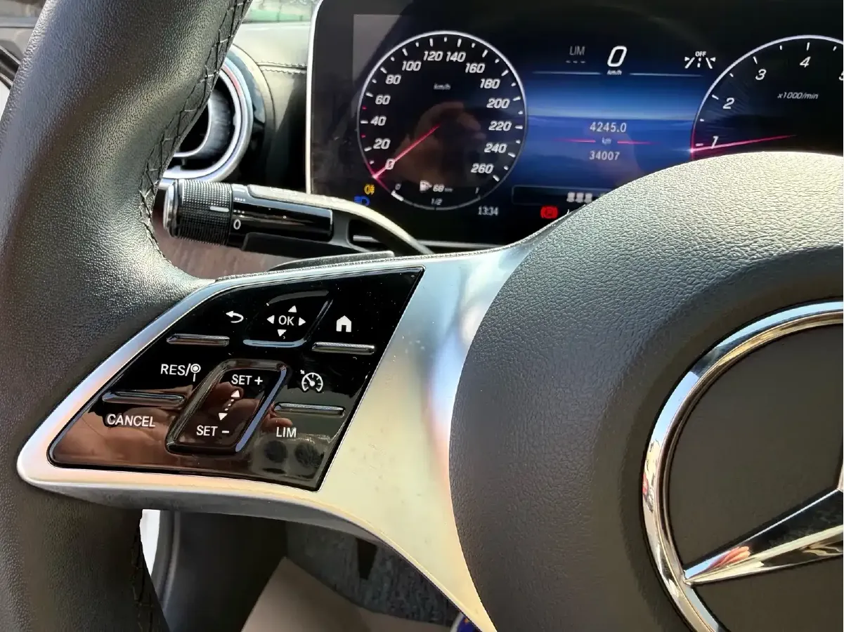 2022 Mercedes-Benz C Class 1.5T 204HP L4 9AT,autocango,china used car exporter,china ev exporter,chinese used car exporter,chinese used ev exporter