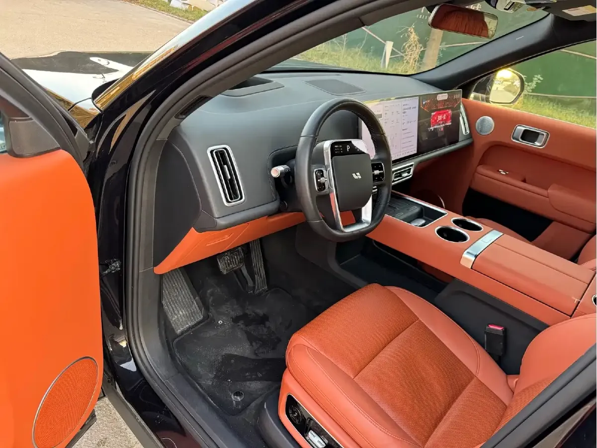 2024 Li L8 Range Extended 154HP REEV 42.8KWH,autocango,china used car exporter,china ev exporter,chinese used car exporter,chinese used ev exporter