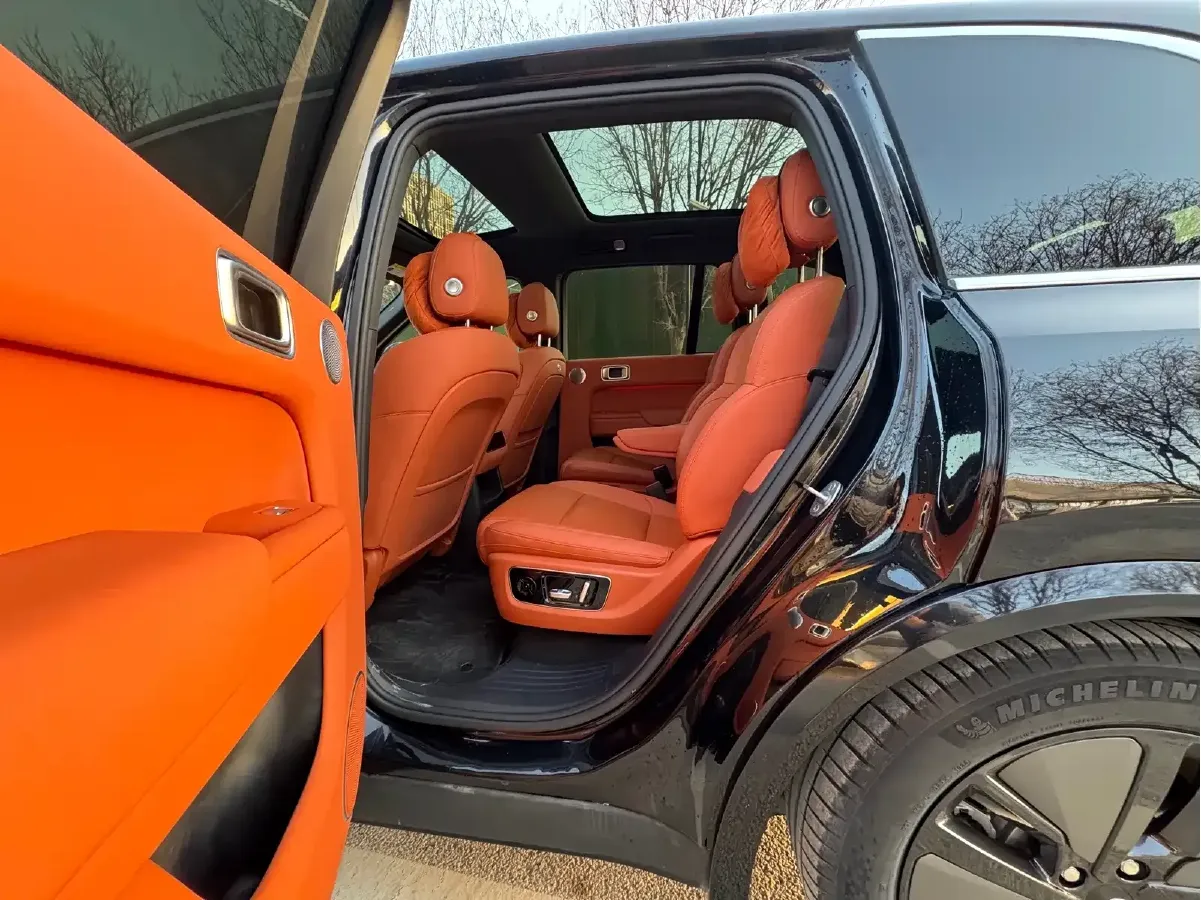 2024 Li L8 Range Extended 154HP REEV 42.8KWH,autocango,china used car exporter,china ev exporter,chinese used car exporter,chinese used ev exporter