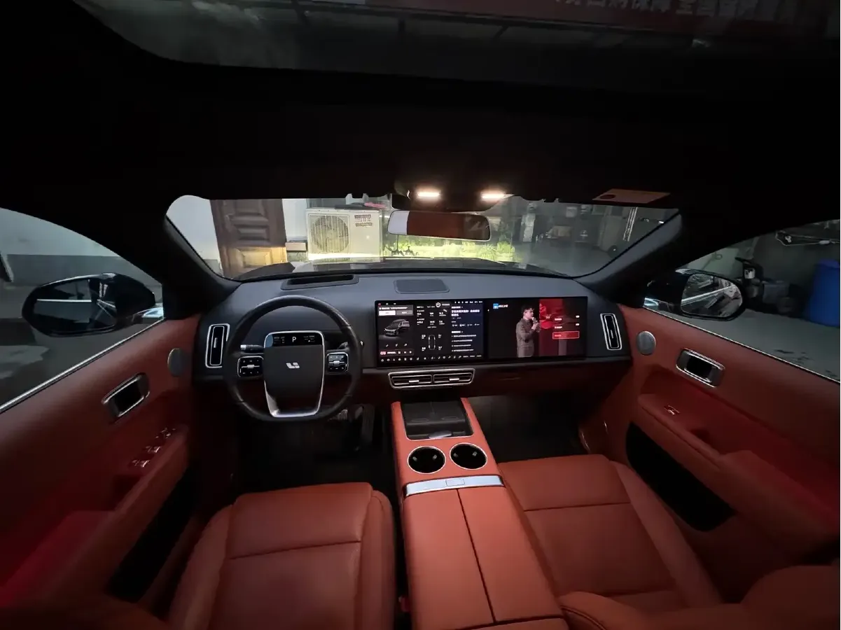 2024 Li L8 Range Extended 154HP REEV 42.8KWH,autocango,china used car exporter,china ev exporter,chinese used car exporter,chinese used ev exporter