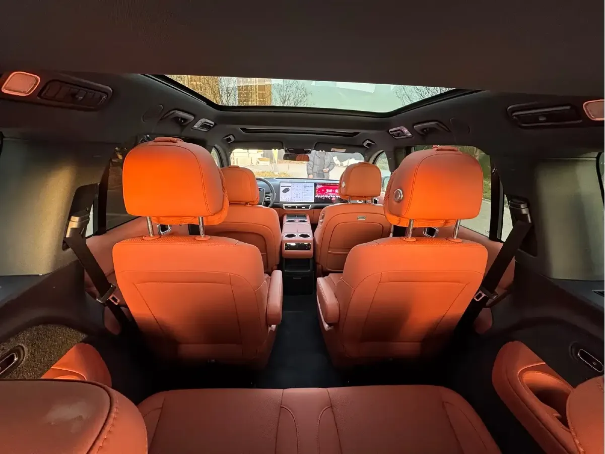 2024 Li L8 Range Extended 154HP REEV 42.8KWH,autocango,china used car exporter,china ev exporter,chinese used car exporter,chinese used ev exporter