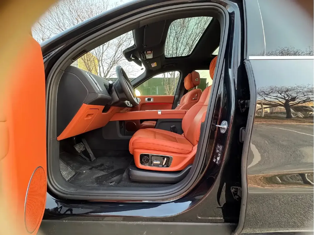 2024 Li L8 Range Extended 154HP REEV 42.8KWH,autocango,china used car exporter,china ev exporter,chinese used car exporter,chinese used ev exporter