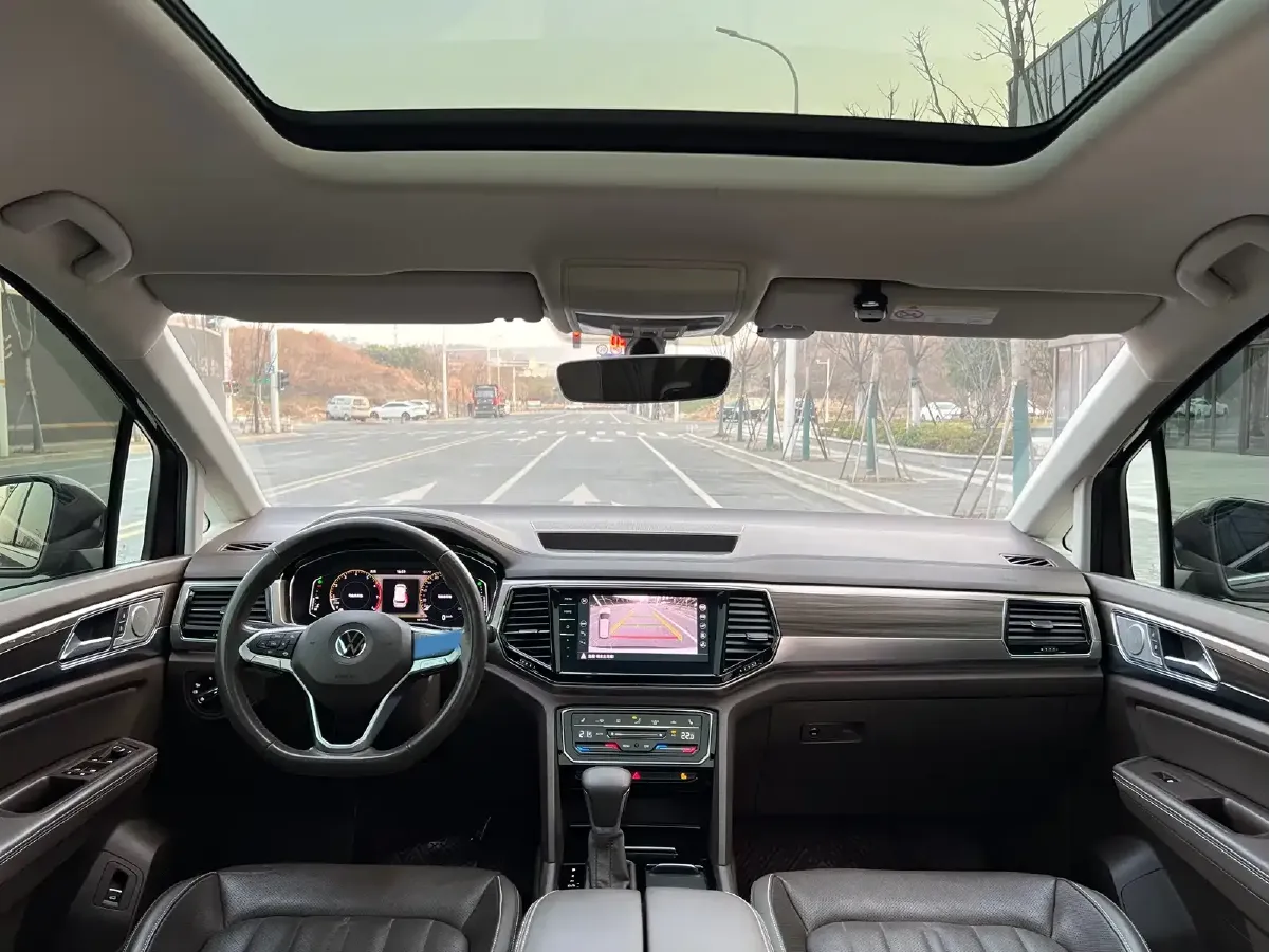 2020 Volkswagen Viloran 2.0T 186HP L4 7DCT,autocango,china used car exporter,china ev exporter,chinese used car exporter,chinese used ev exporter