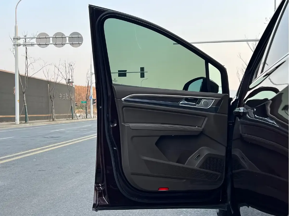 2020 Volkswagen Viloran 2.0T 186HP L4 7DCT,autocango,china used car exporter,china ev exporter,chinese used car exporter,chinese used ev exporter