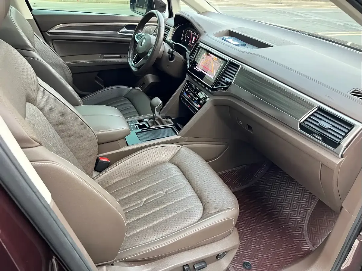 2020 Volkswagen Viloran 2.0T 186HP L4 7DCT,autocango,china used car exporter,china ev exporter,chinese used car exporter,chinese used ev exporter