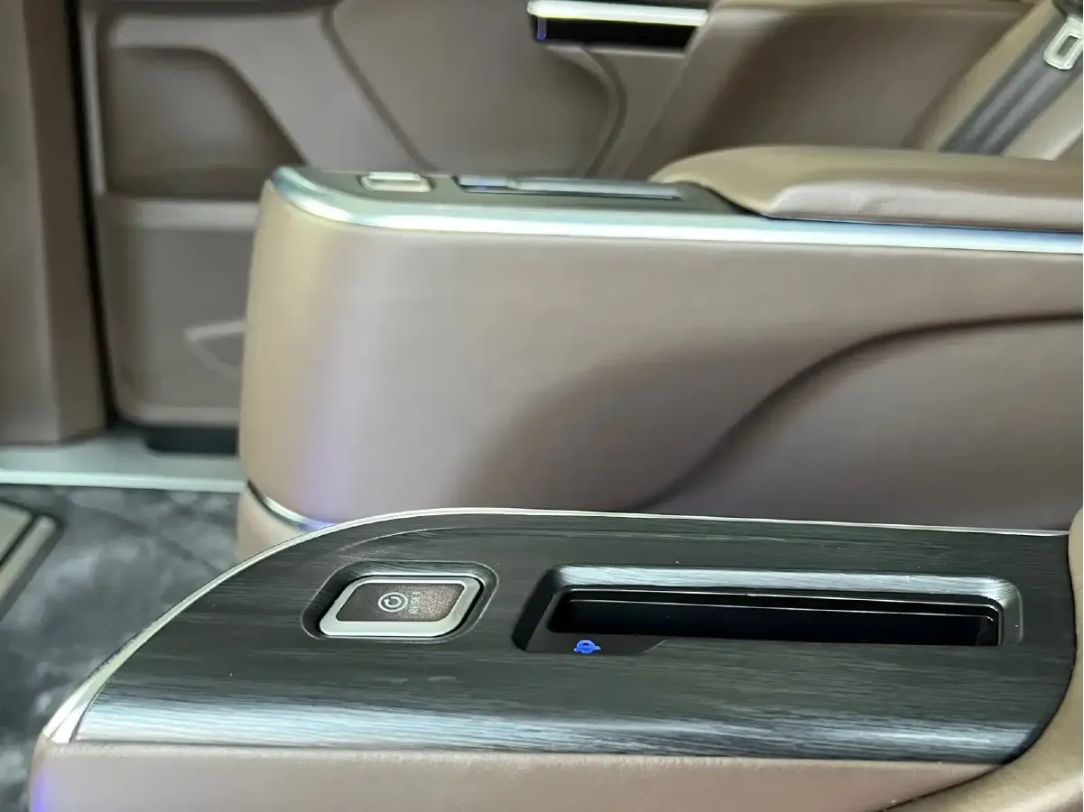 2020 Volkswagen Viloran 2.0T 186HP L4 7DCT,autocango,china used car exporter,china ev exporter,chinese used car exporter,chinese used ev exporter