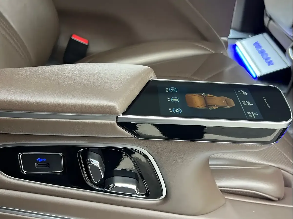 2020 Volkswagen Viloran 2.0T 186HP L4 7DCT,autocango,china used car exporter,china ev exporter,chinese used car exporter,chinese used ev exporter