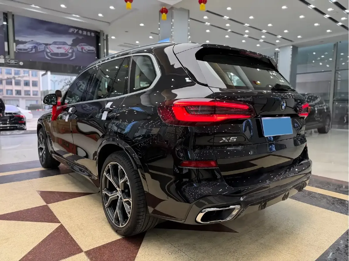 2022 BMW X5 3.0T 340HP L6 8AT,autocango,china used car exporter,china ev exporter,chinese used car exporter,chinese used ev exporter