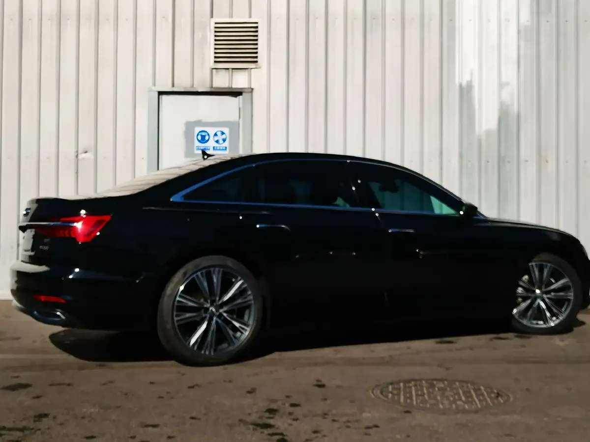 2020 Audi A6L 2.0T 224HP L4 7DCT,autocango,china used car exporter,china ev exporter,chinese used car exporter,chinese used ev exporter