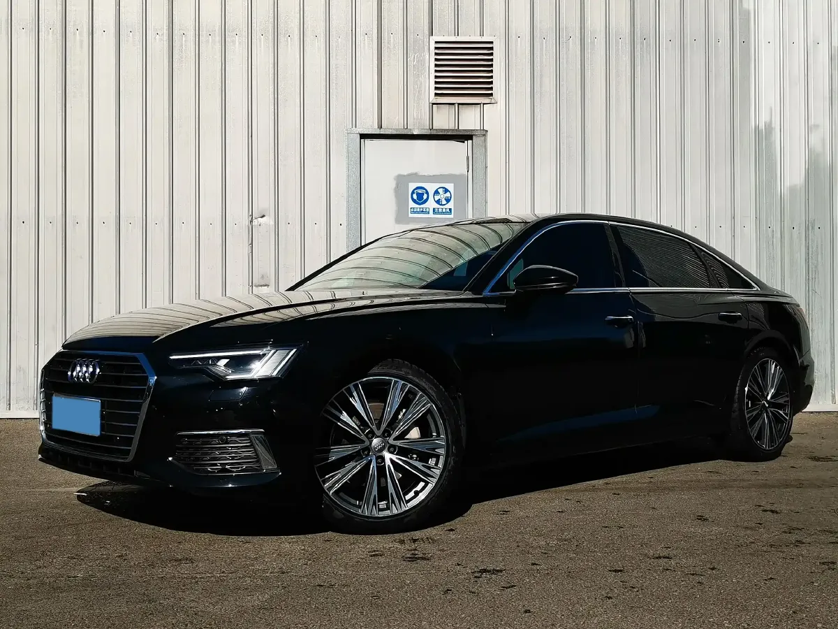 2020 Audi A6L 2.0T 224HP L4 7DCT,autocango,china used car exporter,china ev exporter,chinese used car exporter,chinese used ev exporter