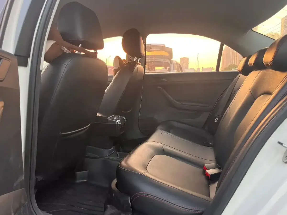 2017 Volkswagen Jetta 1.5L 110HP L4 6AT,autocango,china used car exporter,china ev exporter,chinese used car exporter,chinese used ev exporter