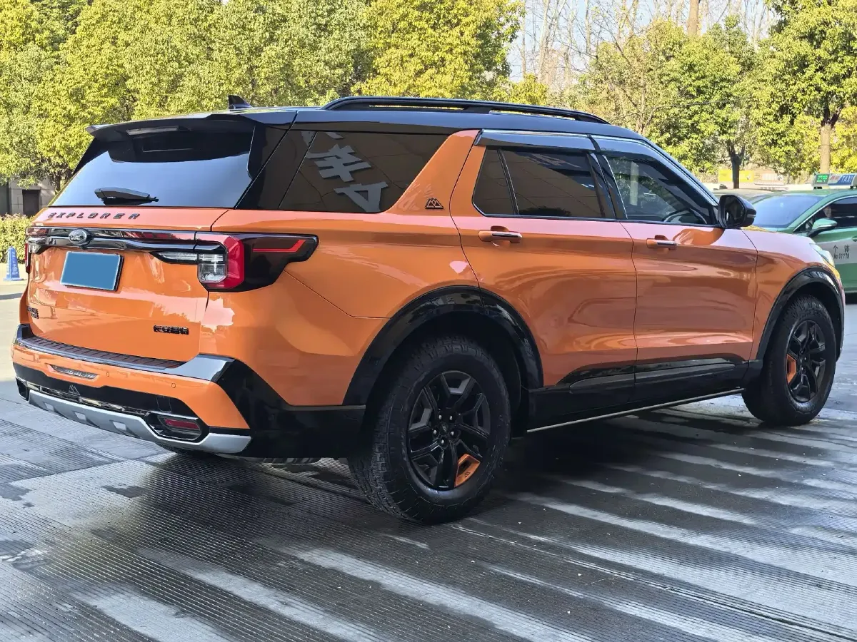 2023 Ford Explorer 2.3T 276HP L4 10AT,autocango,china used car exporter,china ev exporter,chinese used car exporter,chinese used ev exporter