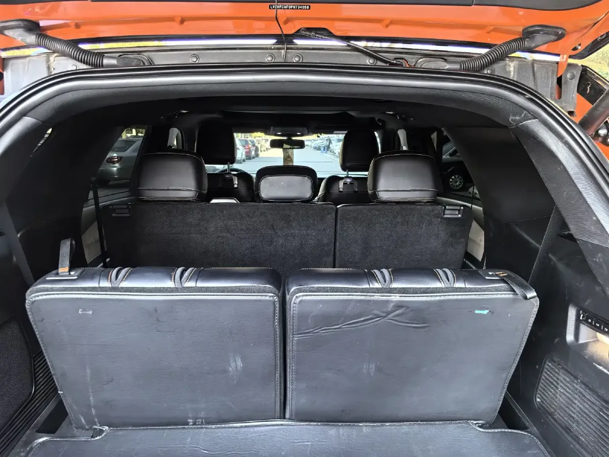 2023 Ford Explorer 2.3T 276HP L4 10AT,autocango,china used car exporter,china ev exporter,chinese used car exporter,chinese used ev exporter