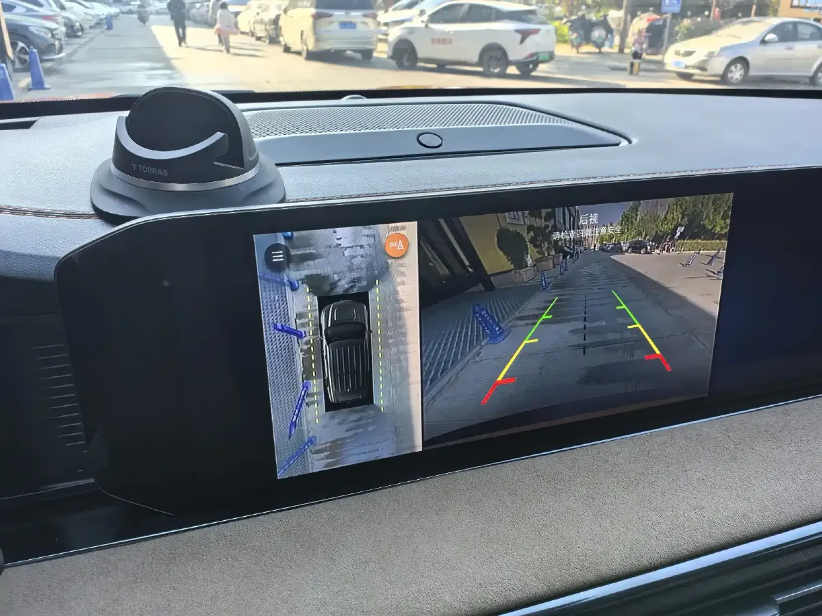 2023 Ford Explorer 2.3T 276HP L4 10AT,autocango,china used car exporter,china ev exporter,chinese used car exporter,chinese used ev exporter