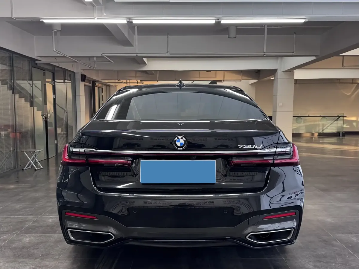 2021 BMW 7 Series 2.0T 265HP L4 8AT,autocango,china used car exporter,china ev exporter,chinese used car exporter,chinese used ev exporter