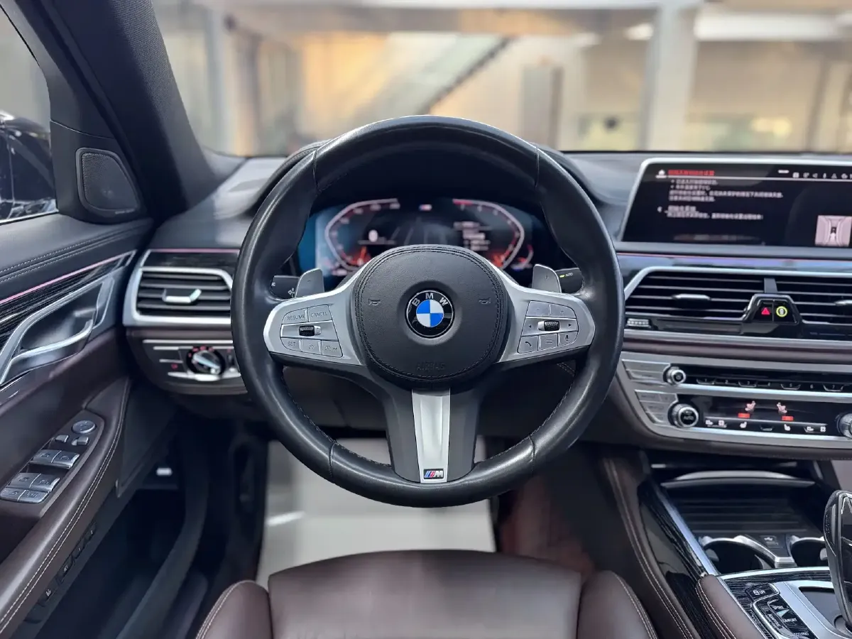 2021 BMW 7 Series 2.0T 265HP L4 8AT,autocango,china used car exporter,china ev exporter,chinese used car exporter,chinese used ev exporter