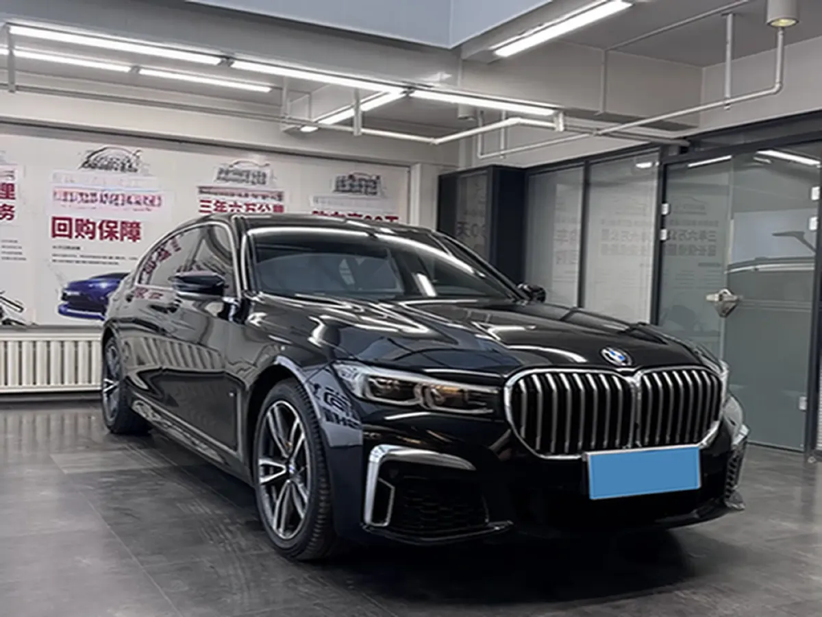 2021 BMW 7 Series 2.0T 265HP L4 8AT,autocango,china used car exporter,china ev exporter,chinese used car exporter,chinese used ev exporter