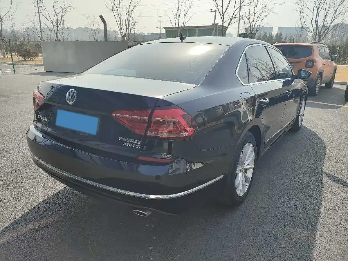 2017 Volkswagen Passat 1.8T 180HP L4 7DCT,autocango,china used car exporter,china ev exporter,chinese used car exporter,chinese used ev exporter