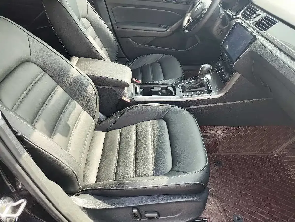 2017 Volkswagen Passat 1.8T 180HP L4 7DCT,autocango,china used car exporter,china ev exporter,chinese used car exporter,chinese used ev exporter