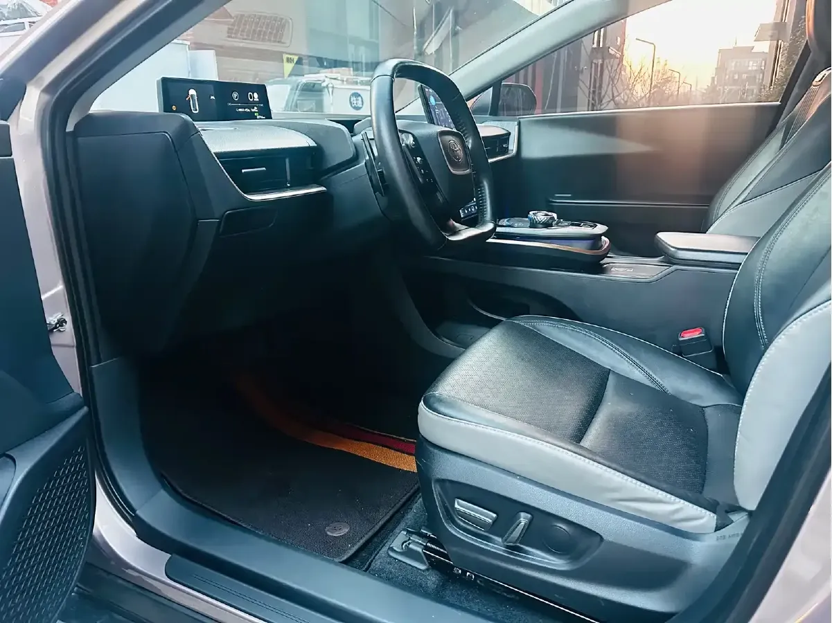 2023 Toyota bZ3 BEV 65.28KWH,autocango,china used car exporter,china ev exporter,chinese used car exporter,chinese used ev exporter