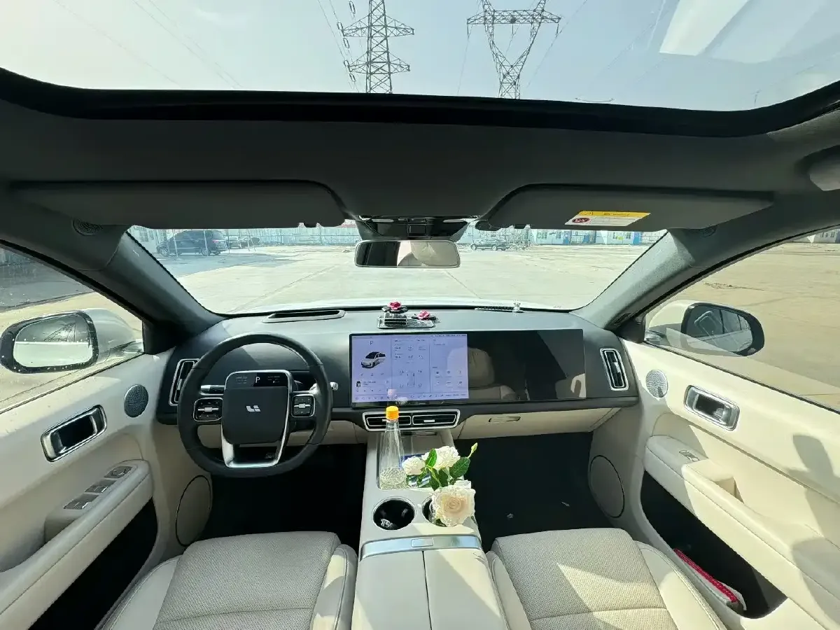 2024 Li L6 Range Extended 154HP L4 REEV 36.8KWH,autocango,china used car exporter,china ev exporter,chinese used car exporter,chinese used ev exporter