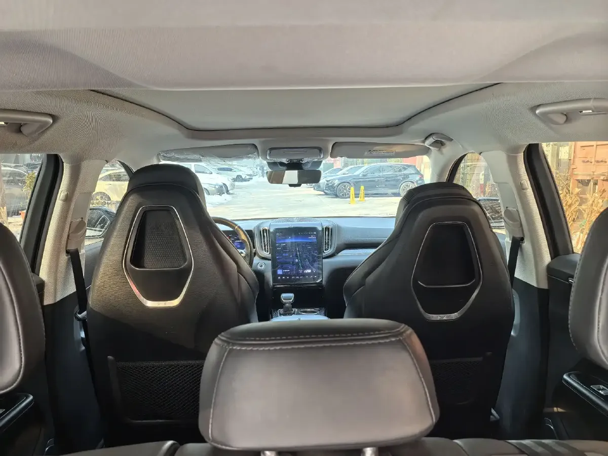 2024 HongQi HS3 1.5T 169HP L4 1DHT PHEV 18.4KWH,autocango,china used car exporter,china ev exporter,chinese used car exporter,chinese used ev exporter