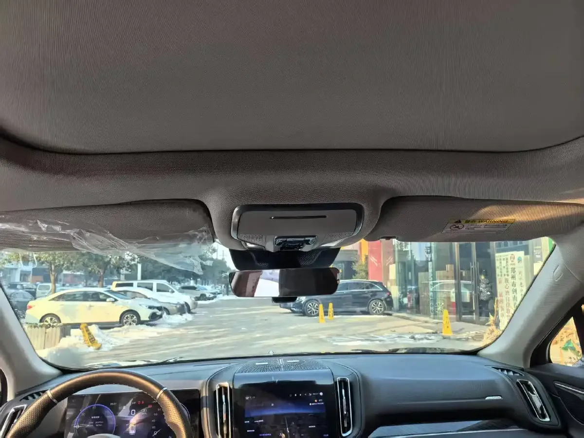 2024 HongQi HS3 1.5T 169HP L4 1DHT PHEV 18.4KWH,autocango,china used car exporter,china ev exporter,chinese used car exporter,chinese used ev exporter