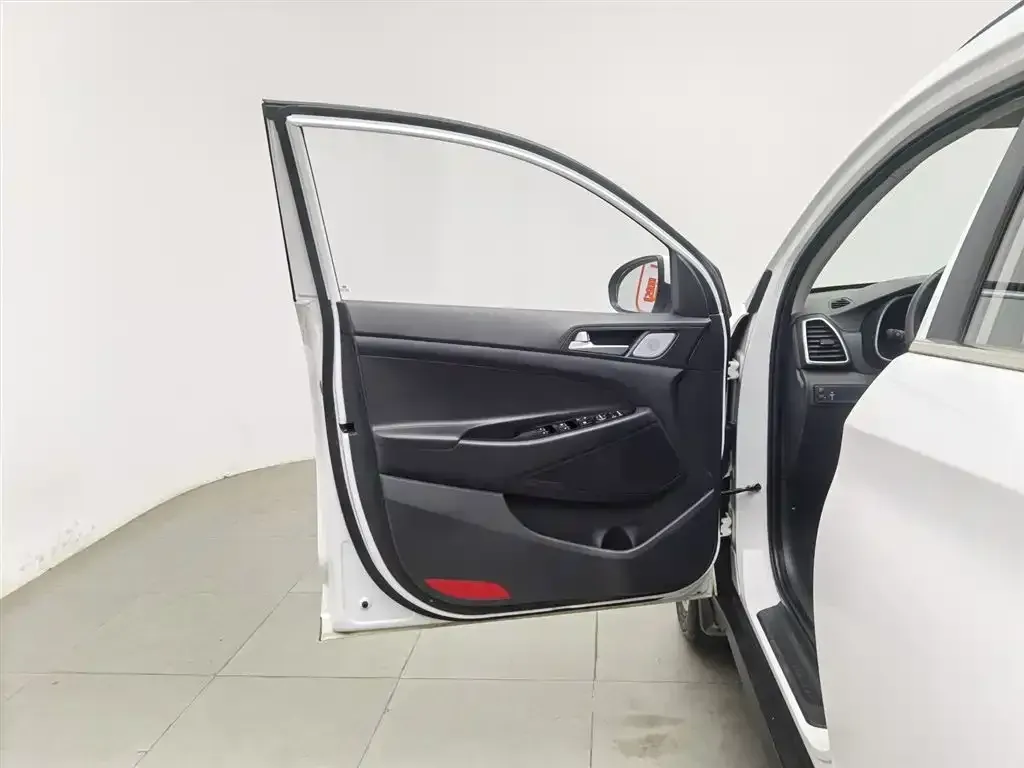 2020 Hyundai Tucson 1.6T 177HP L4 7DCT,autocango,china used car exporter,china ev exporter,chinese used car exporter,chinese used ev exporter