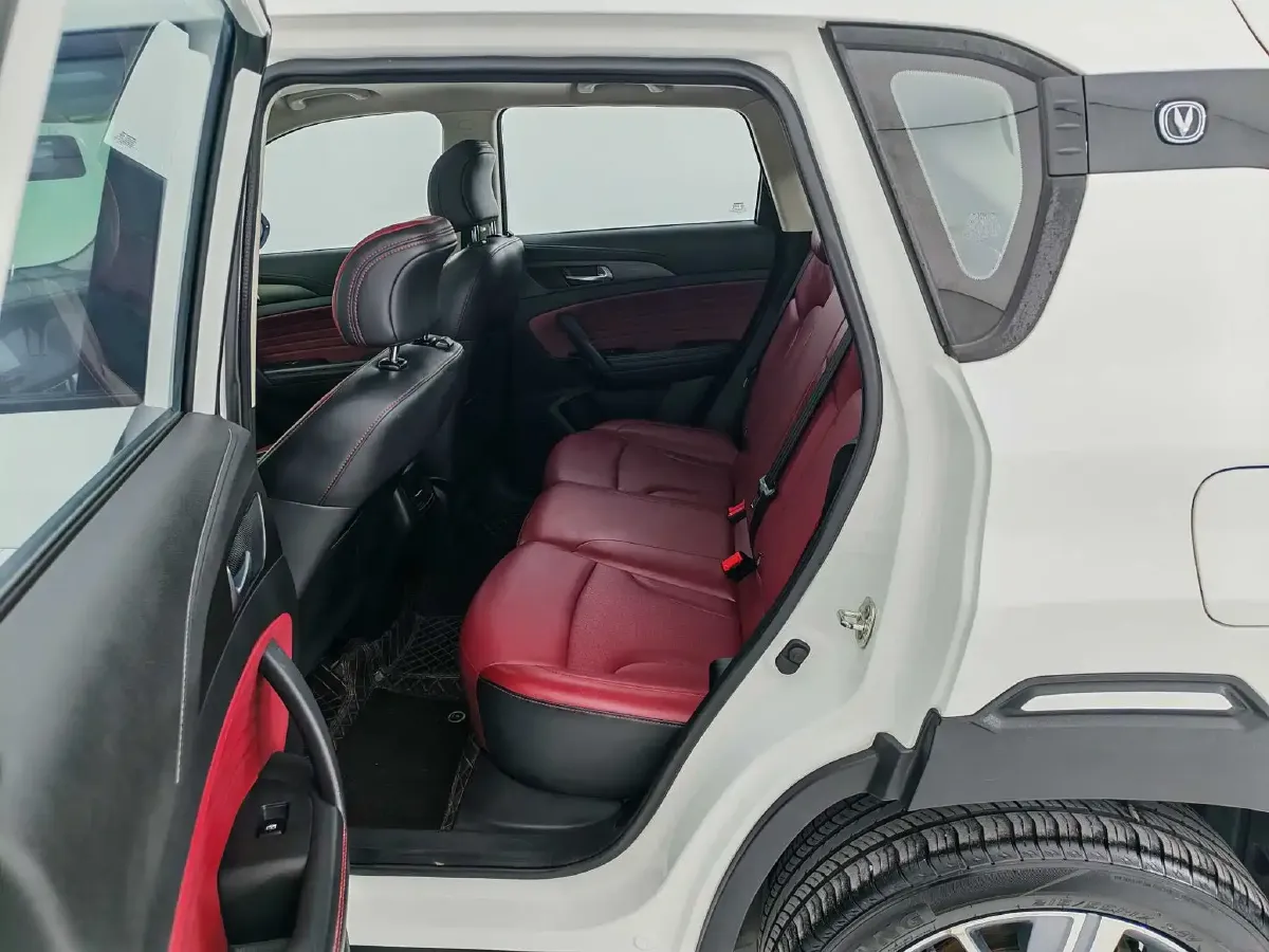 2019 ChangAn CS35 Plus 1.4T 158HP L4 7DCT,autocango,china used car exporter,china ev exporter,chinese used car exporter,chinese used ev exporter