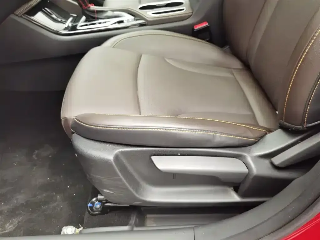 2019 ChangAn CS35 Plus 1.6L 128HP L4 6AT,autocango,china used car exporter,china ev exporter,chinese used car exporter,chinese used ev exporter