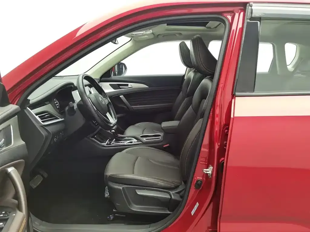 2019 ChangAn CS35 Plus 1.6L 128HP L4 6AT,autocango,china used car exporter,china ev exporter,chinese used car exporter,chinese used ev exporter