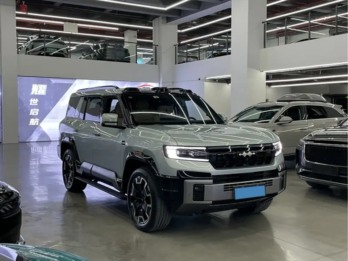 2025 FangChengBao Bao 8 2.0T 245HP L4 E-CVT PHEV 36.8KWH,autocango,china used car exporter,china ev exporter,chinese used car exporter,chinese used ev exporter